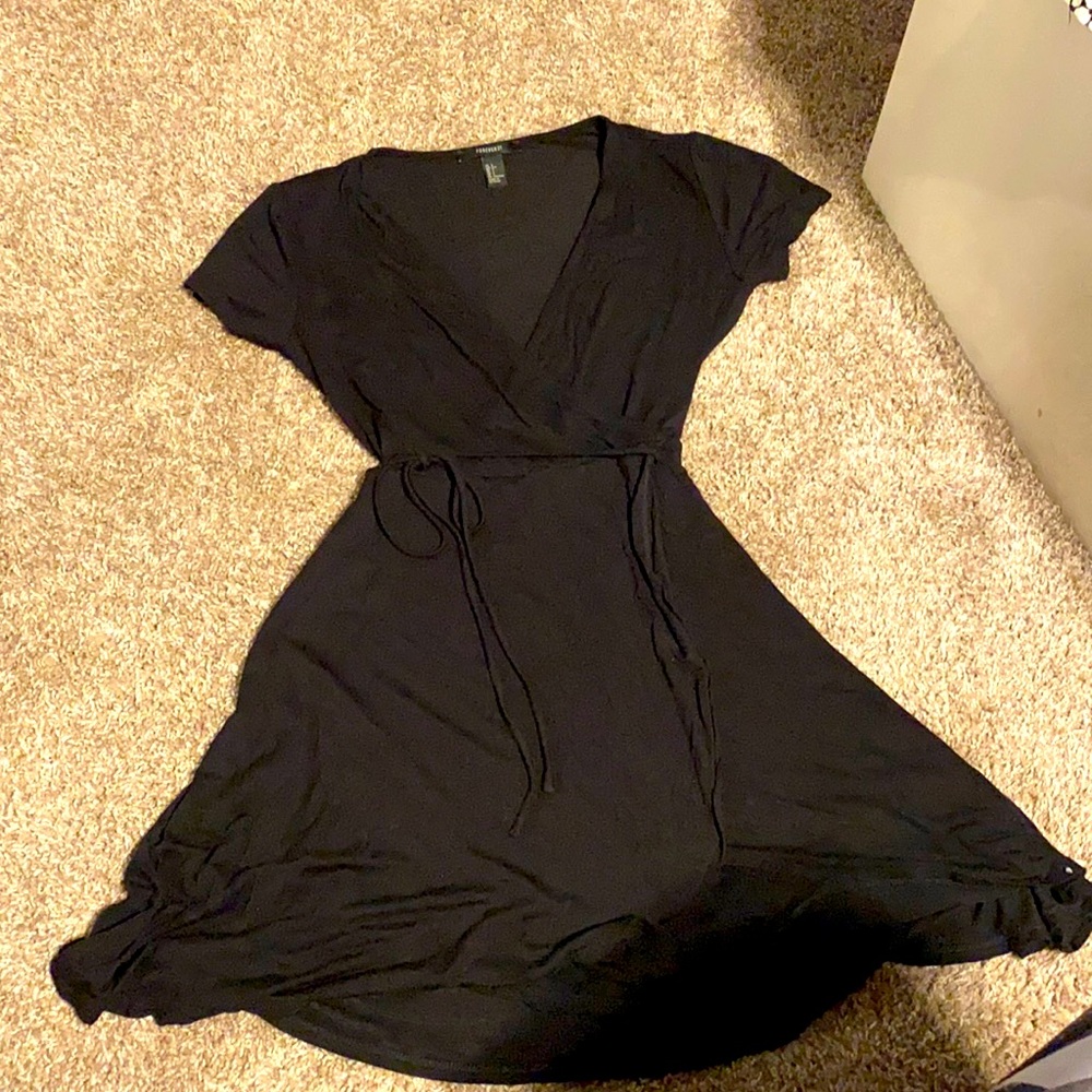 black skater dress